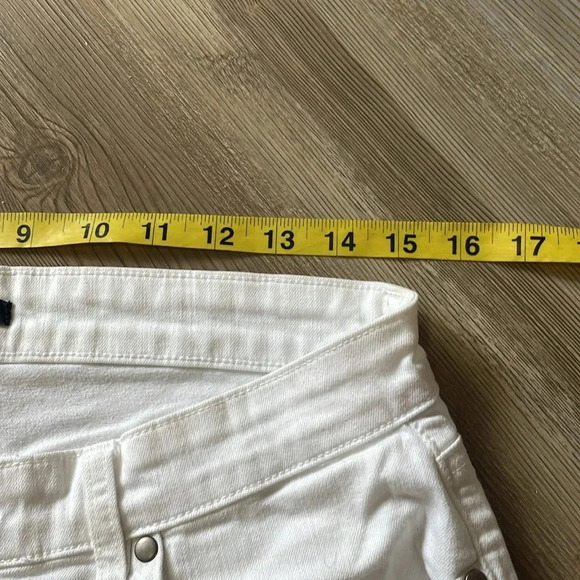 Eileen Fisher Midrise Slim Leg Jeans in White Size 8 Casual Stretch denim - Picture 8 of 12